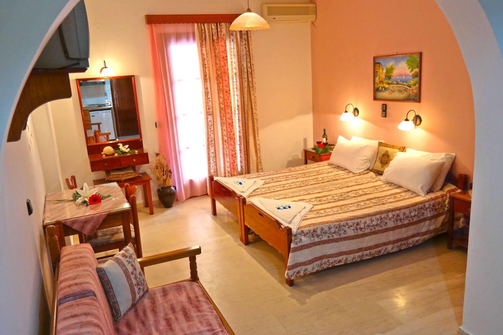 Golden Beach Studios Naxos City Exterior foto