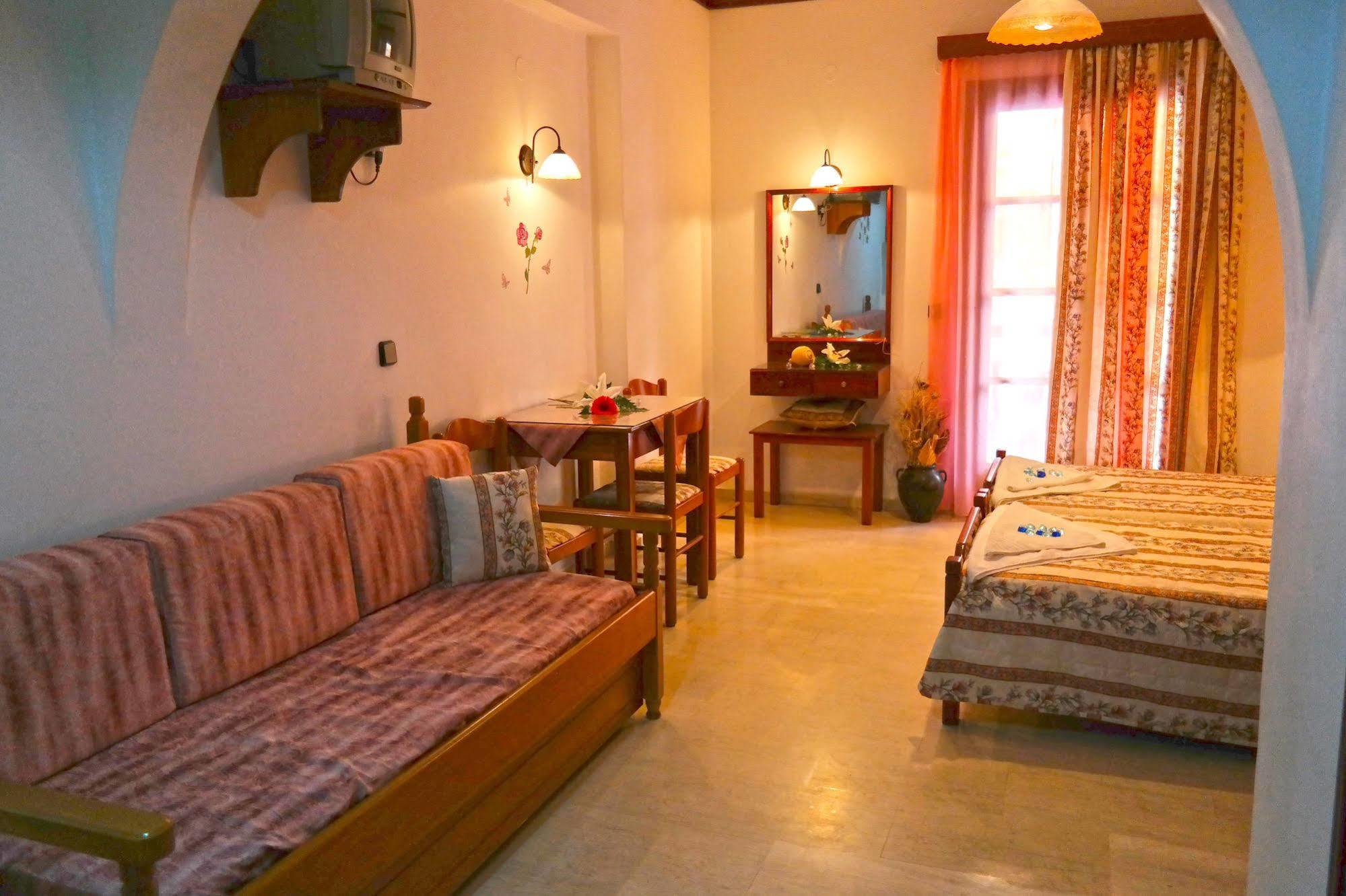 Golden Beach Studios Naxos City Exterior foto
